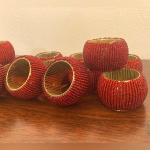 14 red napkin rings